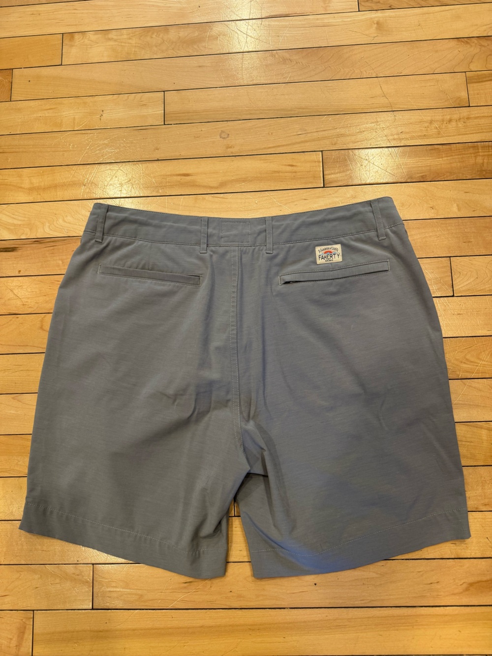 Faherty All Day Shorts Light Grey - Picture 4 of 4